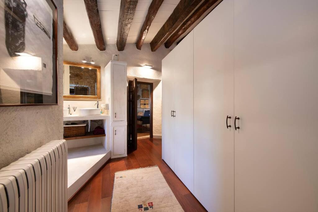 فيلا Casa Rufina, Exclusive & Charming Stone House In Costa Brava بالس المظهر الخارجي الصورة