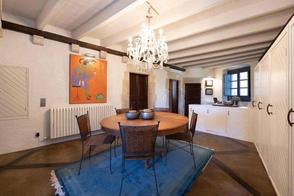 فيلا Casa Rufina, Exclusive & Charming Stone House In Costa Brava بالس المظهر الخارجي الصورة