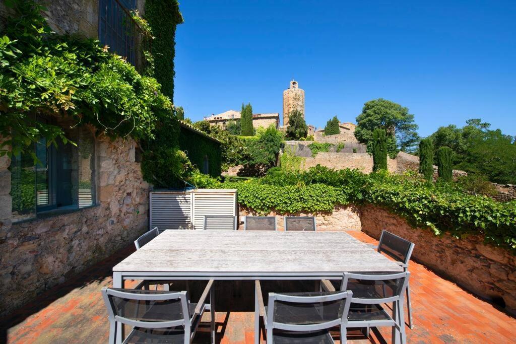 فيلا Casa Rufina, Exclusive & Charming Stone House In Costa Brava بالس المظهر الخارجي الصورة