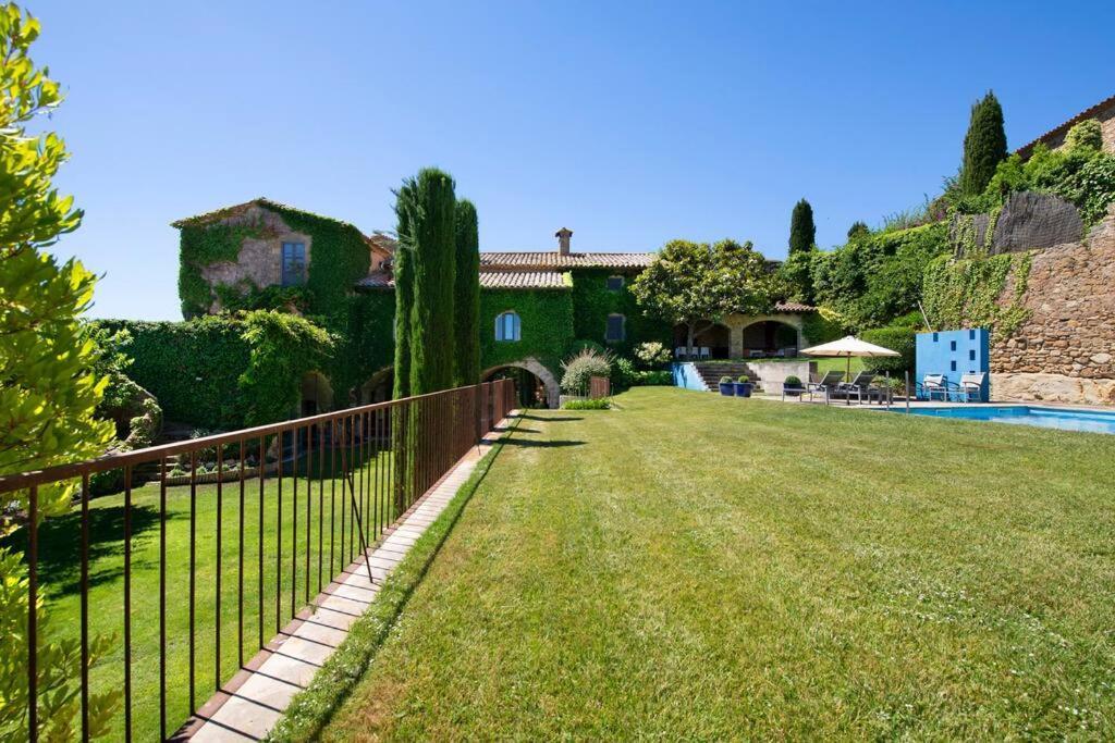 فيلا Casa Rufina, Exclusive & Charming Stone House In Costa Brava بالس المظهر الخارجي الصورة