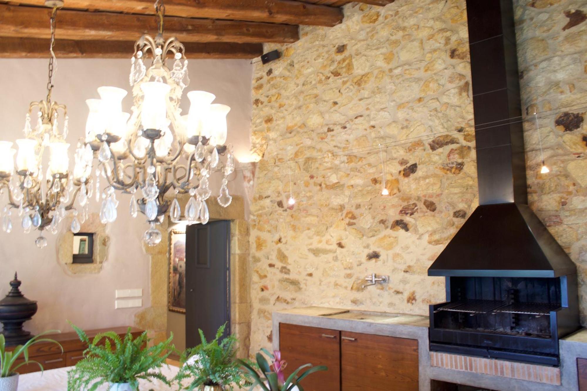 فيلا Casa Rufina, Exclusive & Charming Stone House In Costa Brava بالس المظهر الخارجي الصورة